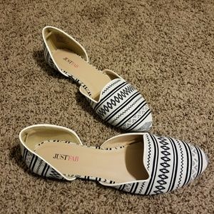 JustFab Flats Size 8.5